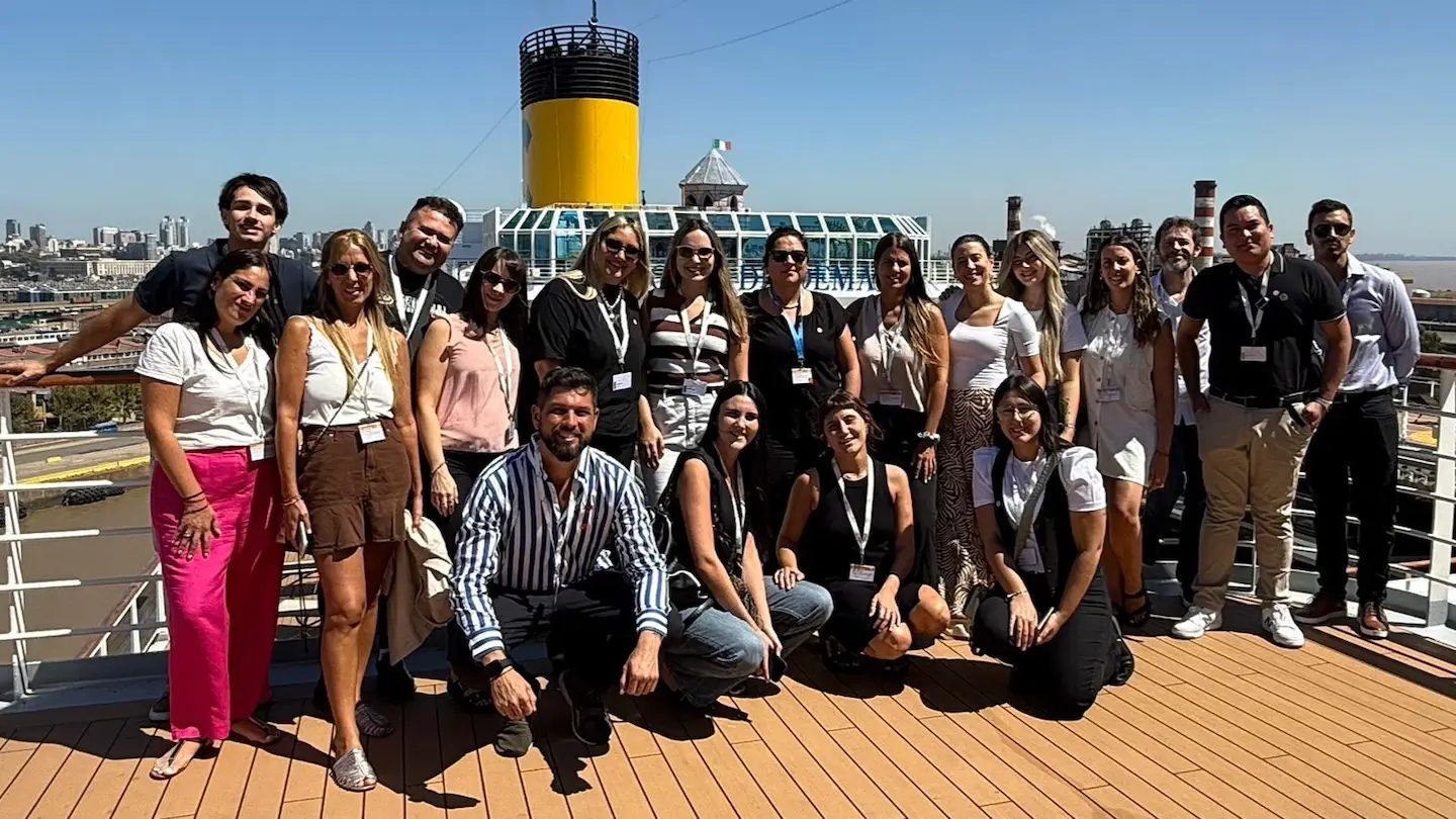 El equipo de Cruzando Mares